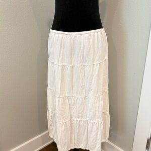 Chic White Tiered Maxi Skirt